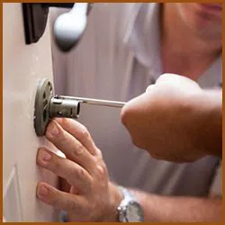 Interstate Locksmith Shop Newton Lower Falls, MA 617-360-8156 - 3-cheap-locksmith